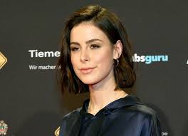 Im januar gab das paar die trennung bekannt foto: Lena Meyer Landrut Und Max Von Helldorff Trennung Nach 8 Jahren Beziehung Kolner Stadt Anzeiger