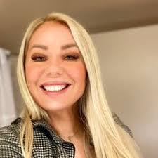 Lana Keller's Instagram, Twitter & Facebook