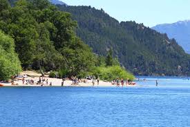 Set in san martín de los andes, 1.4 mi from playa san martin, paraíso casa de montaña offers accommodations with an outdoor swimming pool, free private parking, a bar and a shared lounge. Die Besten Strande In San Martin De Los Andes