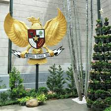 Artinya, buddha dan siwa merupakan dua zat yang berbeda. Pengertian Bhinneka Tunggal Ika Sejarah Fungsi Dan Maknanya Yang Harus Diketahui Ragam Bola Com