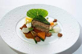 Chef guy savoy doesn't include any flowers in the restaurant or allow any of his employees to wear perfume so as not to disrupt the aroma of his rich cuisine. Guy Savoy Paris Monnaie Menu Prices Restaurant Reviews Reservations Tripadvisor
