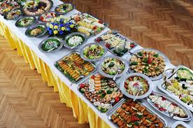 Wedding Food Table Weddingfood Weddingtips Http Brieonabudget Com Pinterest Buffet Food Wedding Food Table Buffet Table Settings