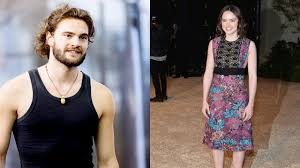 Their engagement between daisy ridley and tom bateman is widely speculated but has not officially been confirmed by either actor or their representatives. Daisy Ridley Dating 2017 Tom Bateman Youtube