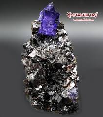 Mor Florit Kubik Sphalerit Olusumu Koleksiyon Minarel 2020 Mor Sifali Taslar Taki