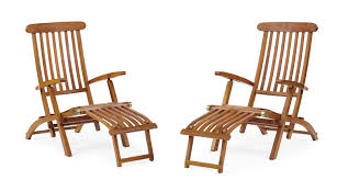 Deck chair sign in lepromatous leprosy. A Pair Of Deck Chairs From The R M S Queen Elizabeth