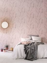 Die passenden tapeten ideen, gardinen und inspirationen finden sie in dieser kategorie. Romantische Tapete Im Schlafzimmer Unsere Ideen Fur Die Wandgestaltung Bricoflor Blog
