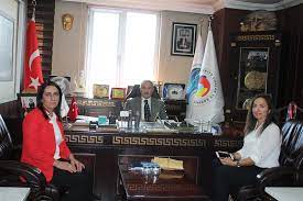 hakkari ak parti kadin kollari baskani odamizi ziyaret etti yuksekova ticaret ve sanayi odasi