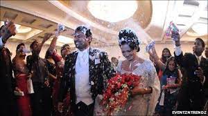 Some already married pairs chose to renew their vows in the capital. Glitz And Tradition At Sri Lanka Society Wedding Bbc News