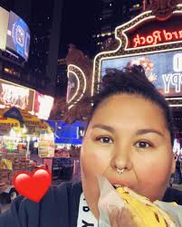 Dee Lowe (@deelowe34) • Instagram photos and videos