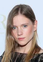 Ursula Abbott's Instagram, Twitter & Facebook