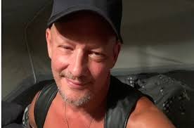 What is the identity of this plant in Denver, Colorado?