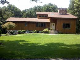 Low gloss woodgrain finish recreates the look of freshly painted wood 5. Should I Replace My Vertical Cedar Siding Doityourself Com Community Forums