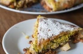 Pastilla Au Poulet Et Aux Amandes Cuisinons En Couleurs Recette Pastilla Poulet Pastilla Alimentation