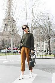 Bienvenidos A La Era Del Clasicismo 13 Looks Que Querras Vestir Todos Los Dias Casual Fall Outfits Crop Top Outfits Everyday Outfits