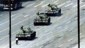 大陸禁片 1989年六四天安门事件全过程《3小时纪录片》tiananmen square protests with english subs： 纪录片 天安門 六四事件. Bbc å…­å››30å¹´ä¸­å›½è¿˜åœ¨å±•çŽ°å¼ºå¤§çš„ å¿˜å´ èƒ½åŠ› 6park Com