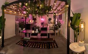 See more ideas about rustic wooden coffee table, value city furniture, american signature furniture. Value City Furniture Short North Pop Up Columbusunderground Com