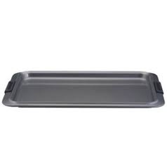 If you have an upcoming event that requires taking a gift, like a housewarming party or wedding, bakeware and cookie sheet sets that include cutters and lids make thoughtful. Baking Sheets Qvc Com