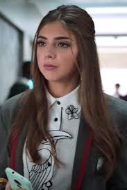 Opinion : Maturity is realizing not Ari but Sara was the most annoying  character of the show. : r/EliteNetflix