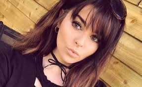 Lily Read (@LilyRead_)