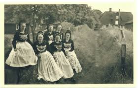 Pension haus paulsen in helgoland, reviews by real people. Pin Auf Germanic Frisian North Frisian