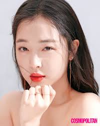 OFFICIAL] 180223 f(Sulli) = Cosmopolitan Beauty March Issue [3P]