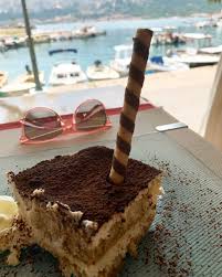 Samira Russo Amaqdouf On Instagram Dessertporn This Chocolate Cheesecake Was To Die For Instatravelgram In In 2020 Chocolate Cheesecake Chocolate Desserts