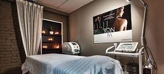 Epingle Par Tanya Ravoire Sur Salon De Coiffure Montreal Salon De Coiffure Salon Massotherapie