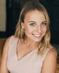 Who is in Tuesday to watch us qualify? 🙌🏼