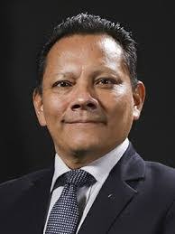 Armando Castillo's Instagram, Twitter & Facebook