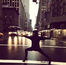 Earth yoga nyc is a health and wellness center located on the upper east side of manhattan. Hilaria Baldwin Yoga In Allen Lebenslagen Gala De