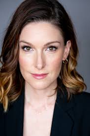 Stephanie Scholz's Instagram, Twitter & Facebook