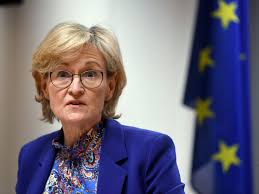 Shock as Fine Gael's Mairead McGuinness pulls out of presidential race 🚨  https://tinyurl.com/23ub4u54