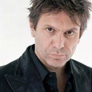 The guitars, strings, amps & pedals of the world's best artists