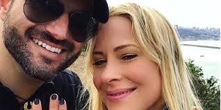 Brittany Daniel ('Las gemelas de Sweet Valley') anuncia su compromiso con  Adam Touni