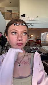 Alyssa Lively's Instagram, Twitter & Facebook