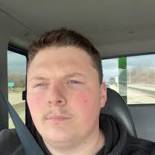 Tractor trailer and pickup truck accident in Richmond, KY