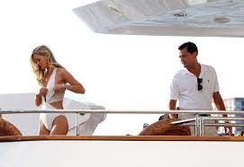 While there has been debate over the authenticity of the film, which is closely based on belfort's autobiography of the same name, the. Leonardo Dicaprio Margot Robbie Photostream Leonardo Dicaprio Wolf Of Wall Street Margot Robbie