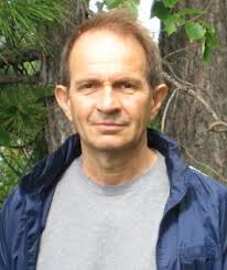 Amazon.com: Borderline: 9780061451133: Stratton, Allan: Books