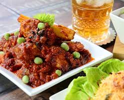 Selain enak dan sehat, cara pembuatannya juga cukup mudah. Ayam Masak Merah Bermadu Dapur Tanpa Sempadan