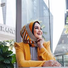 Free download joget berhibur siti nurhaliza mp3. Dato Sri Siti Nurhaliza Albums Songs Playlists Listen On Deezer