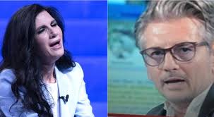 Camila raznovich e loic fleury stanno insieme da poco più di quattro anni. Pamela Prati Ecco Di Chi Era La Foto Mostrata A Verissimo Mi Hanno Fatto Passare Per Mark Caltagirone