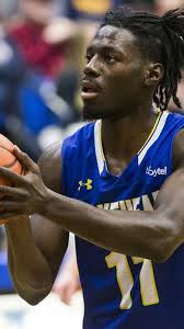 It's a 🔥 start for the @lakeheadtwolves this season, but it's stacking up  postseason wins that is a focus this year. , @griffin.porter chats with  Nate Bilamu about that and much more