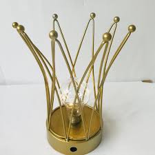 Berbeda dengan dioda biasa, komponen ini akan mengubah c. Baru 2019 Inovatif Mahkota Emas Logam Berbentuk Lampu Emergency Baterai Lampu Bohlam Edison Samping Tempat Tidur Lampu Meja Ambient Lampu Malam Buy Emas Mahkota Logam Lampu Bohlam Edison Meja Lampu Kamar