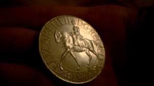 Uniquely in british decimal coinage, the coins do not have their value stated on them. Elizabeth Ii Dg Reg Fd 1977 Youtube