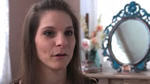 Woman born without limbs doesn't let condition affect independence