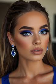 How to Apply Blue Eyeshadow 2025.