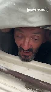 'Lieutenant Dan' still in boat despite report that he left