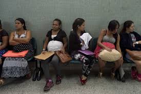 Join our site and meet single venezuela men and single venezuela women looking to meet quality singles for fun and dating in venezuela. Venezuelan Women In Labor Cross To Colombia To Give Birth Wsj