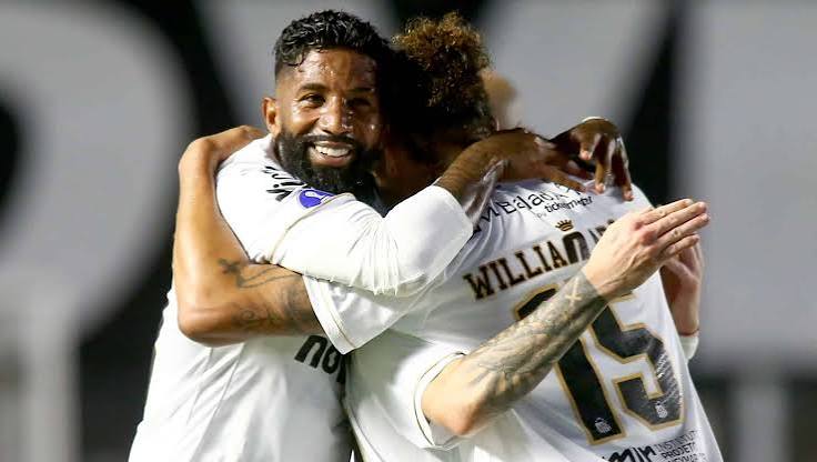 Santos vence o Atl&eacute;tico-MG e abre vantagem na Sul-Americana