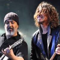 G f# beneath the black the sky looks dead. Black Hole Sun Accordi 100 Corretti Soundgarden
